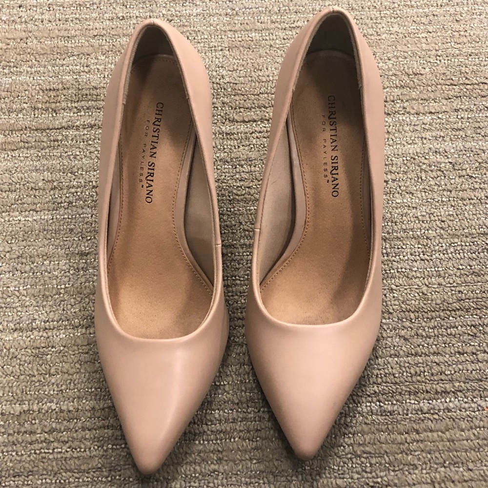 Women’s nude colored heels, size 8.5